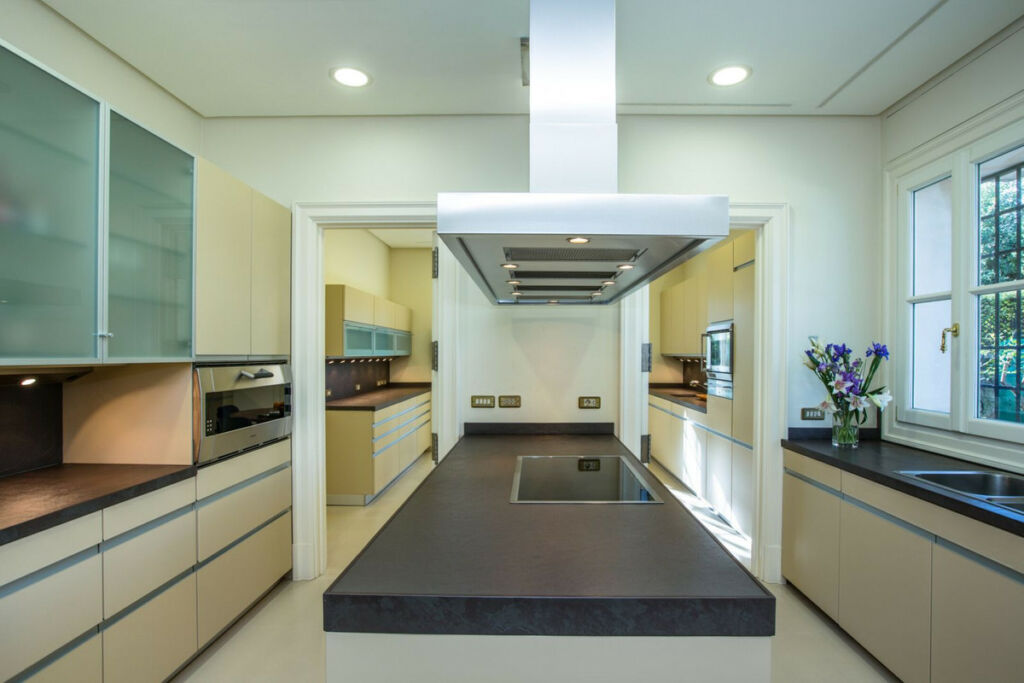 Detached Villa Los Monteros Málaga - image 28