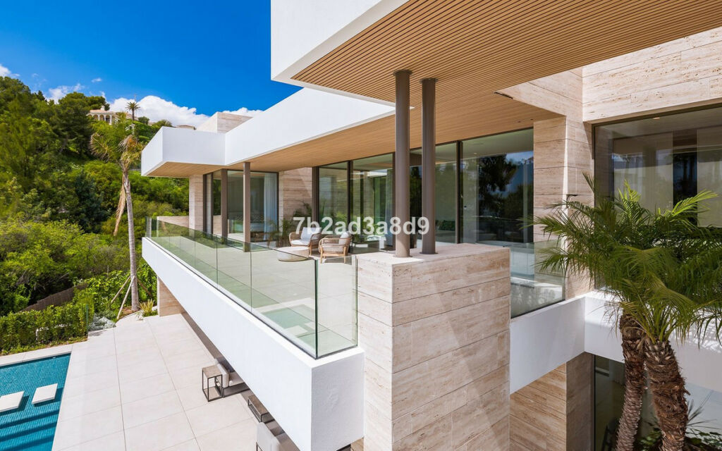 Detached Villa El Paraiso Málaga - image 28