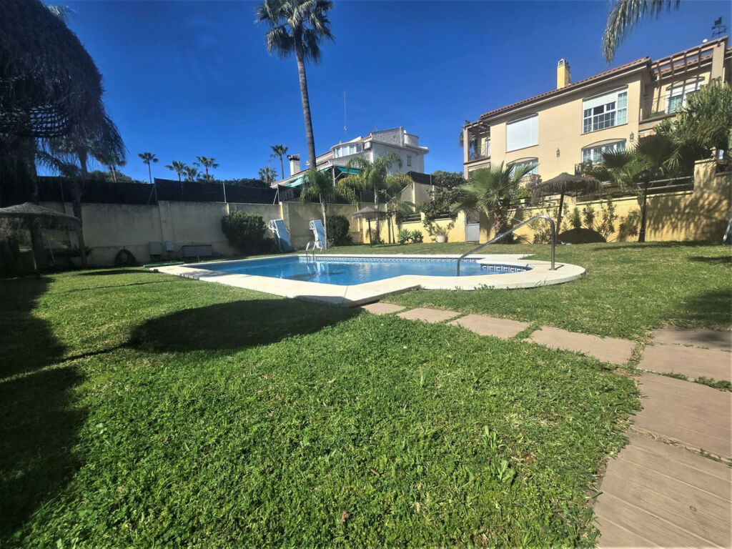 Semi-Detached House Playamar Málaga - image 29