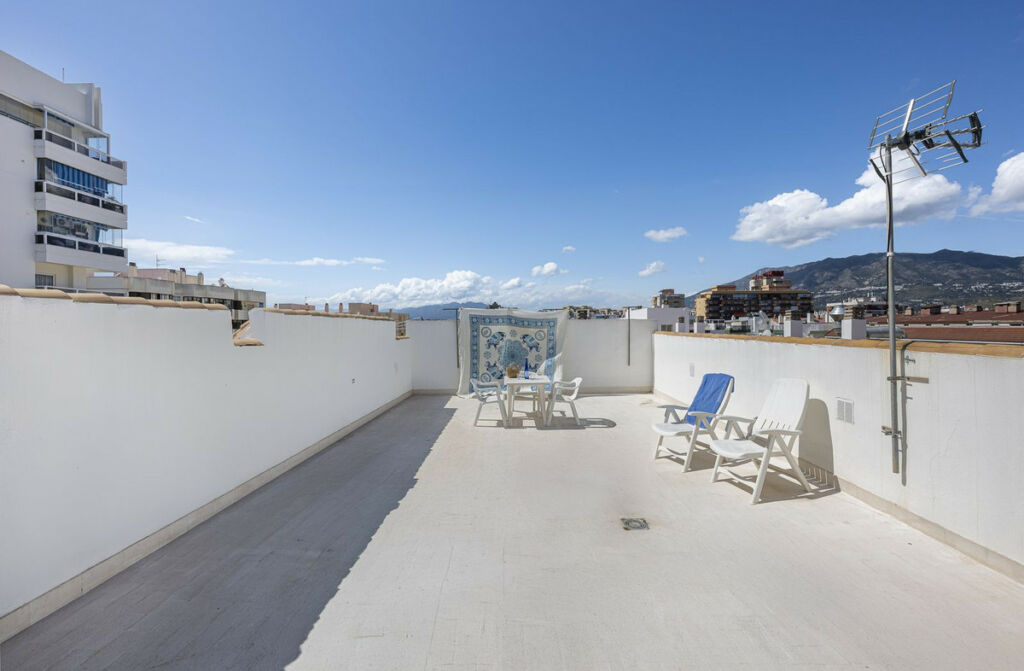 Penthouse Fuengirola Málaga - image 29