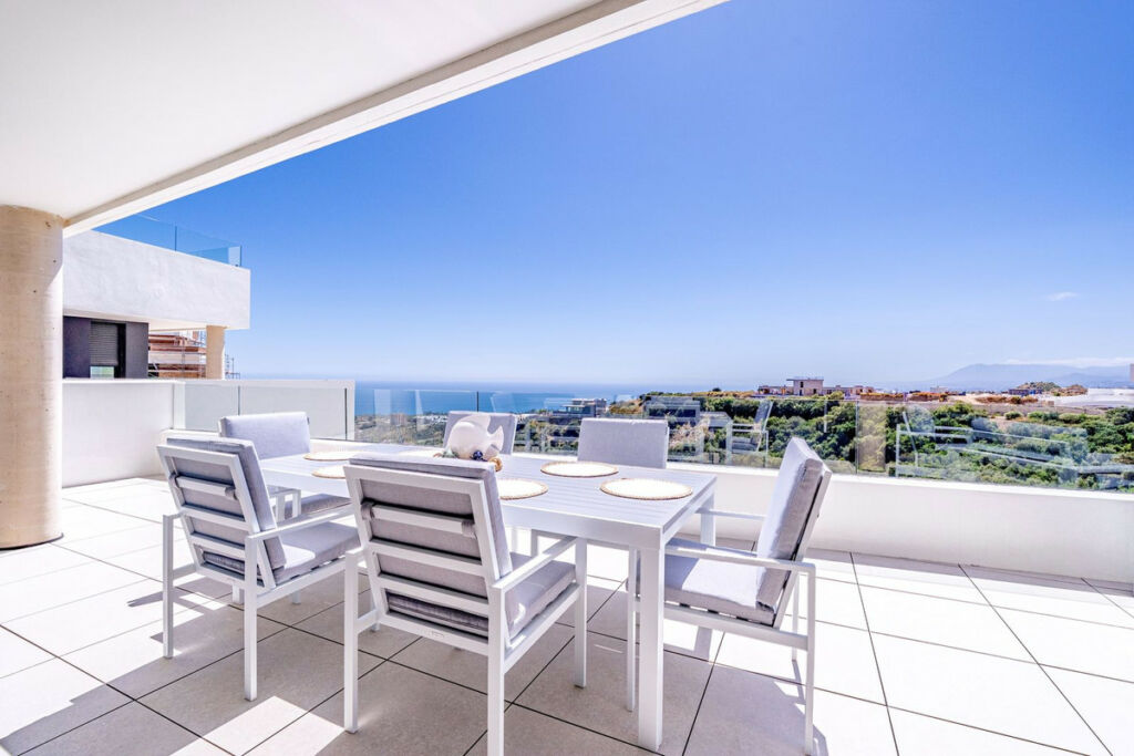 Penthouse Duplex Altos de los Monteros Málaga - image 30
