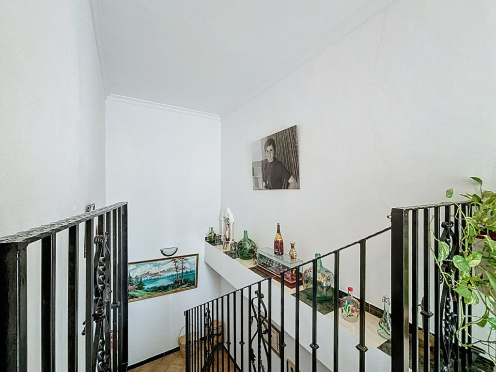 Detached Villa La Viñuela Málaga - image 29
