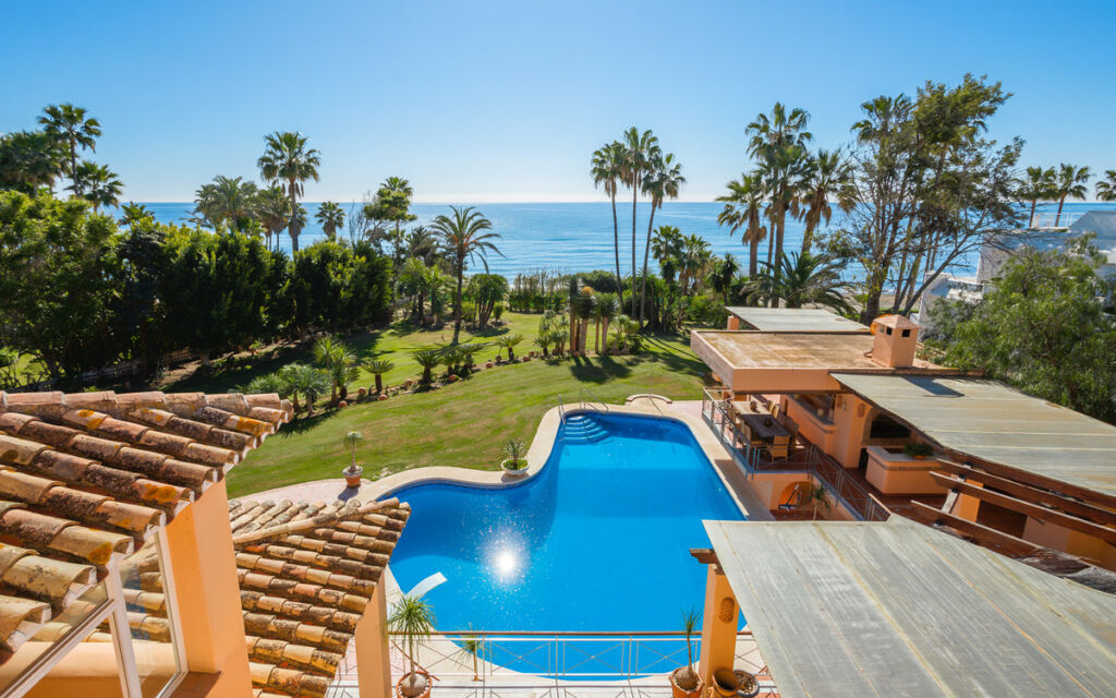 Detached Villa New Golden Mile Málaga - image 29