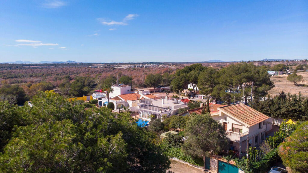 Detached Villa Lomas de Cabo Roig Alicante - image 29