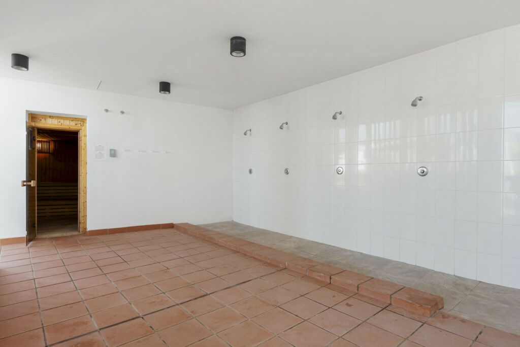 Middle Floor Apartment Benahavís Málaga - image 32