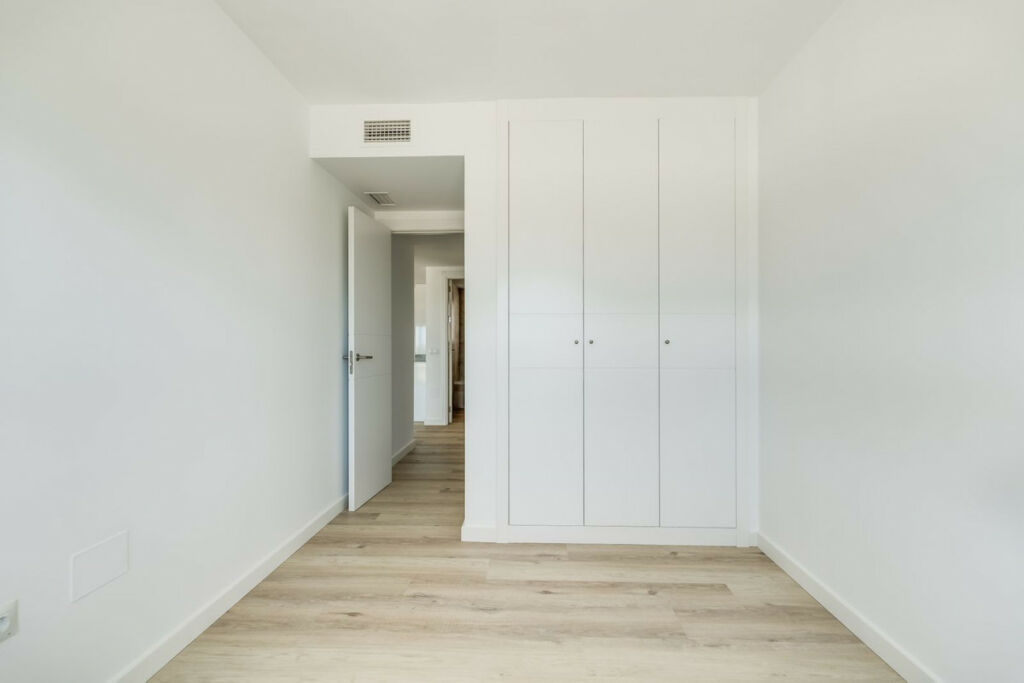 Middle Floor Apartment Nueva Andalucía Málaga - image 29