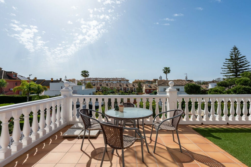 Detached Villa San Pedro de Alcántara Málaga - image 29