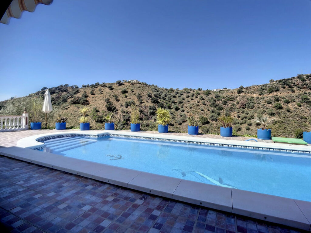 Finca - Cortijo Sedella Málaga - image 3