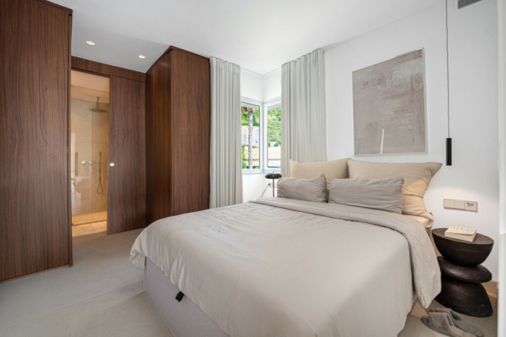 Middle Floor Apartment Benahavís Málaga - image 3