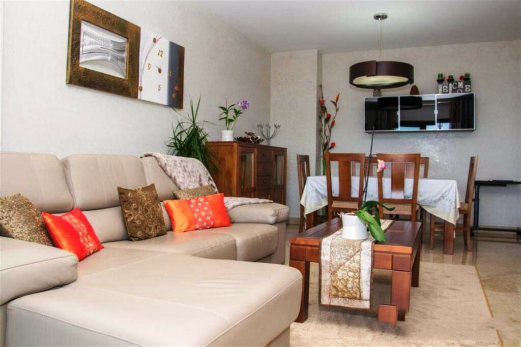 Ground Floor Apartment La Duquesa Málaga - image 3