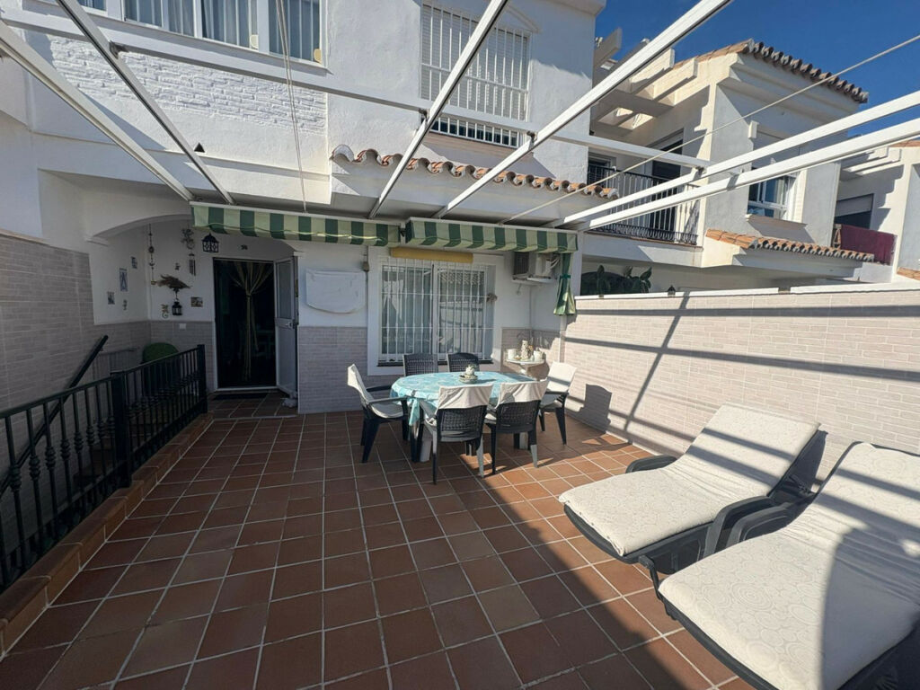Townhouse Benalmadena Málaga - image 4