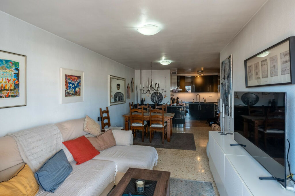 Top Floor Apartment Fuengirola Málaga - image 3