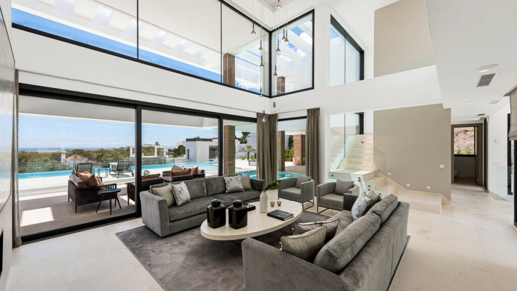 Detached Villa Benahavís Málaga - image 3