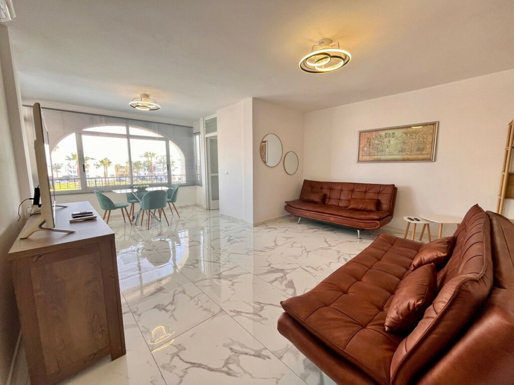 Middle Floor Apartment Villamartin Alicante - image 5