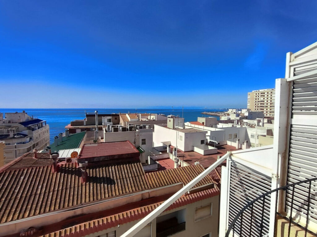 Penthouse Torrevieja Alicante - image 3