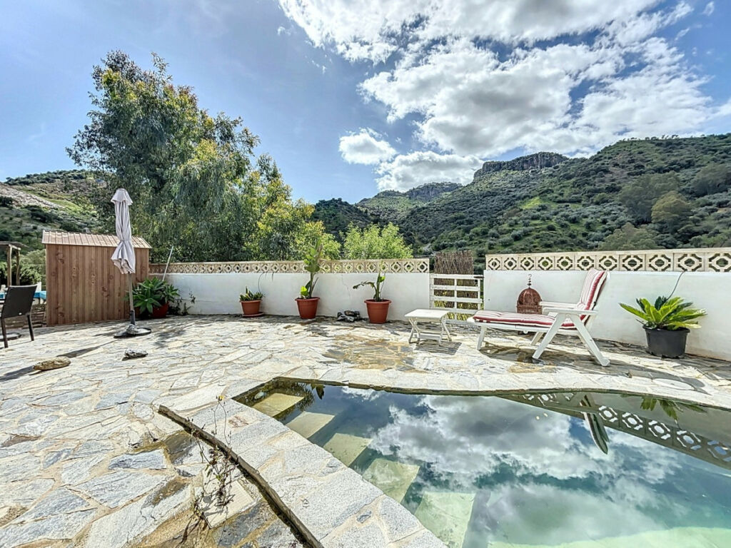 Detached Villa Comares Málaga - image 3