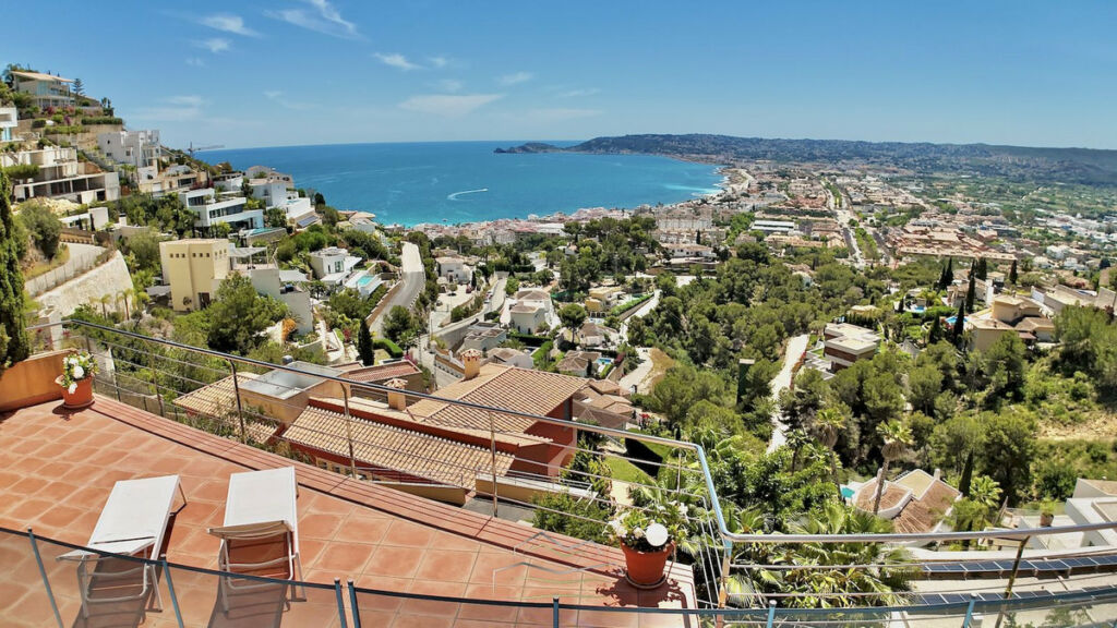 Detached Villa Javea Alicante - image 3