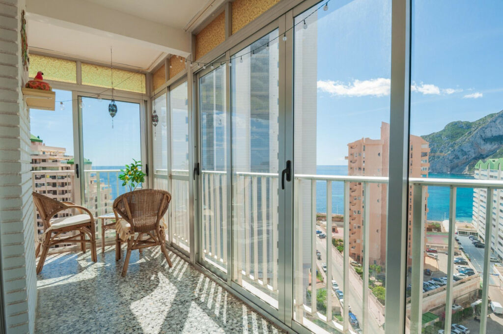 Middle Floor Apartment Calpe Alicante - image 3