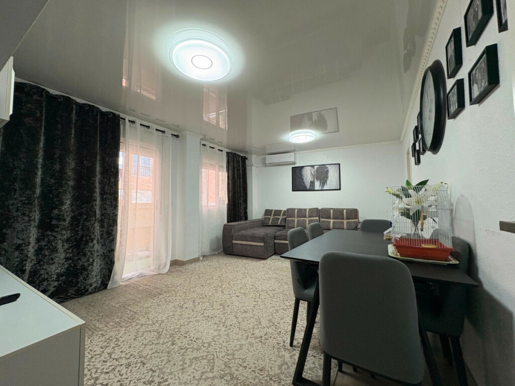 Ground Floor Apartment Torrevieja Alicante - image 3