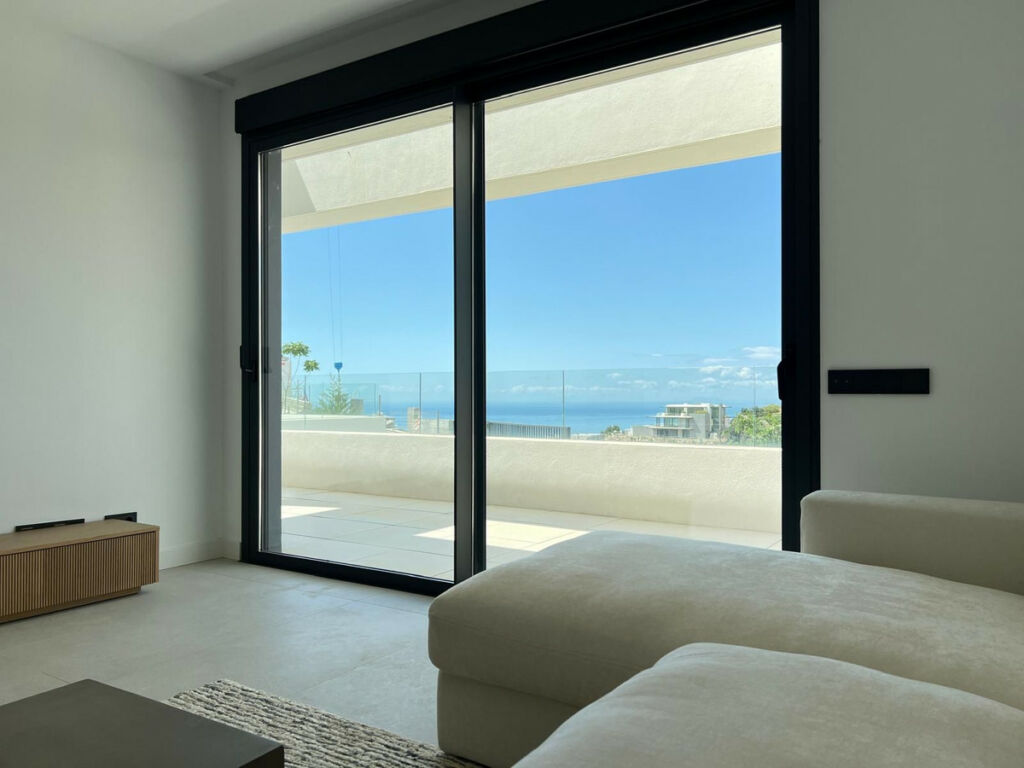 Middle Floor Apartment Marbella Málaga - image 4