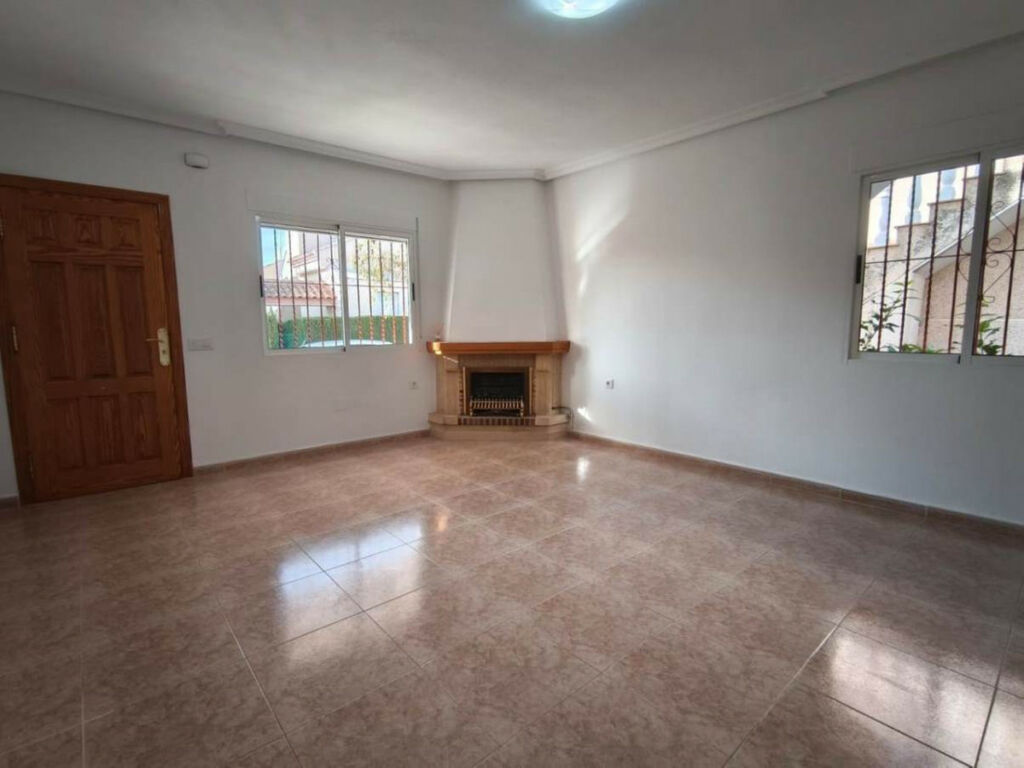 Detached Villa Algorfa Alicante - image 7