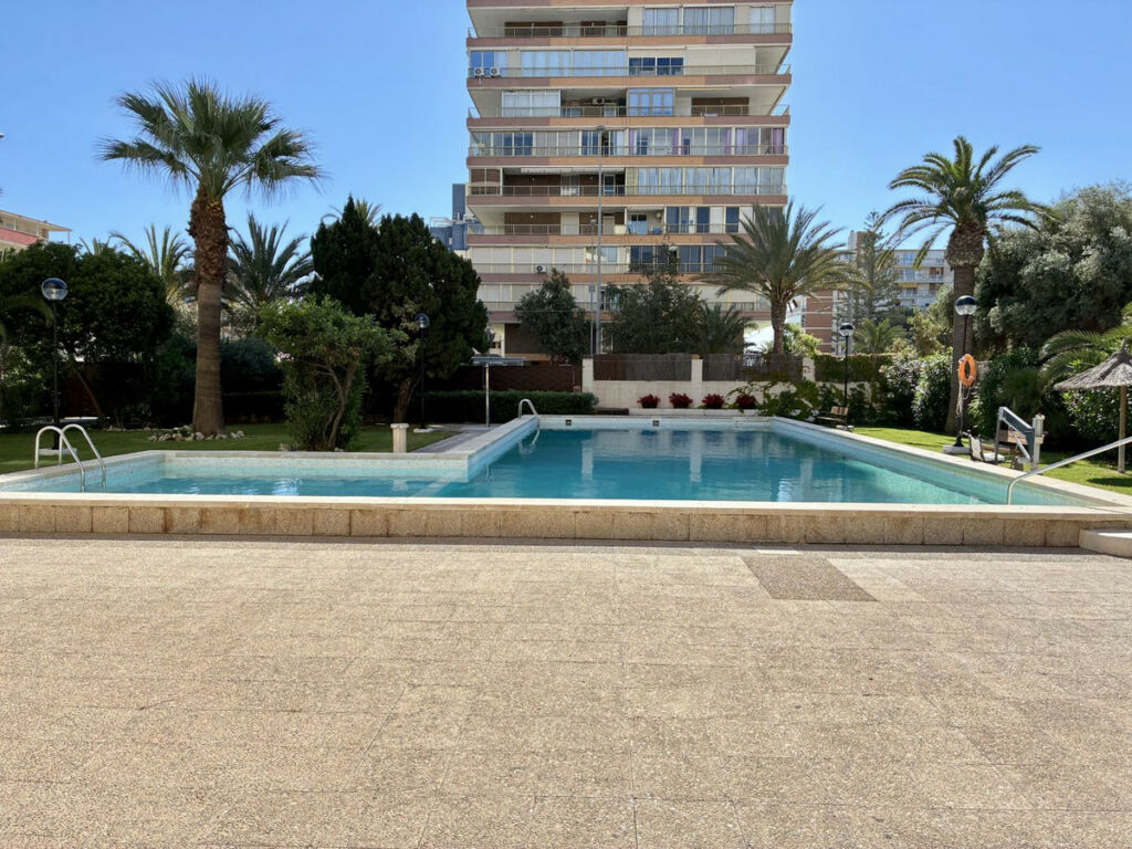 Middle Floor Apartment Playa de San Juan Alicante - image 3