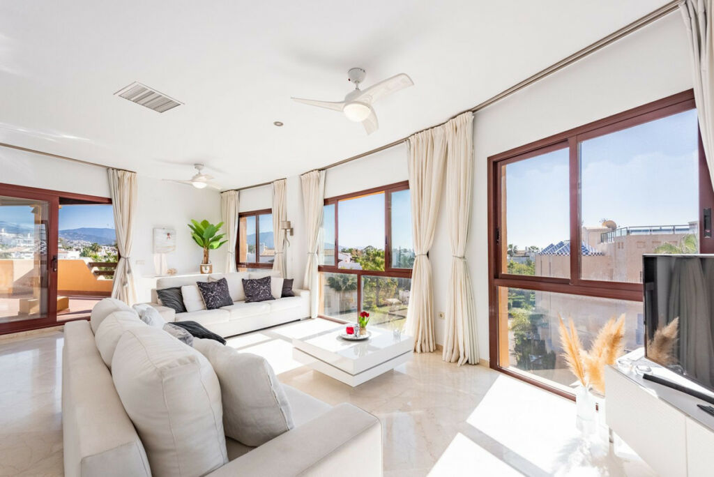 Penthouse Costalita Málaga - image 3
