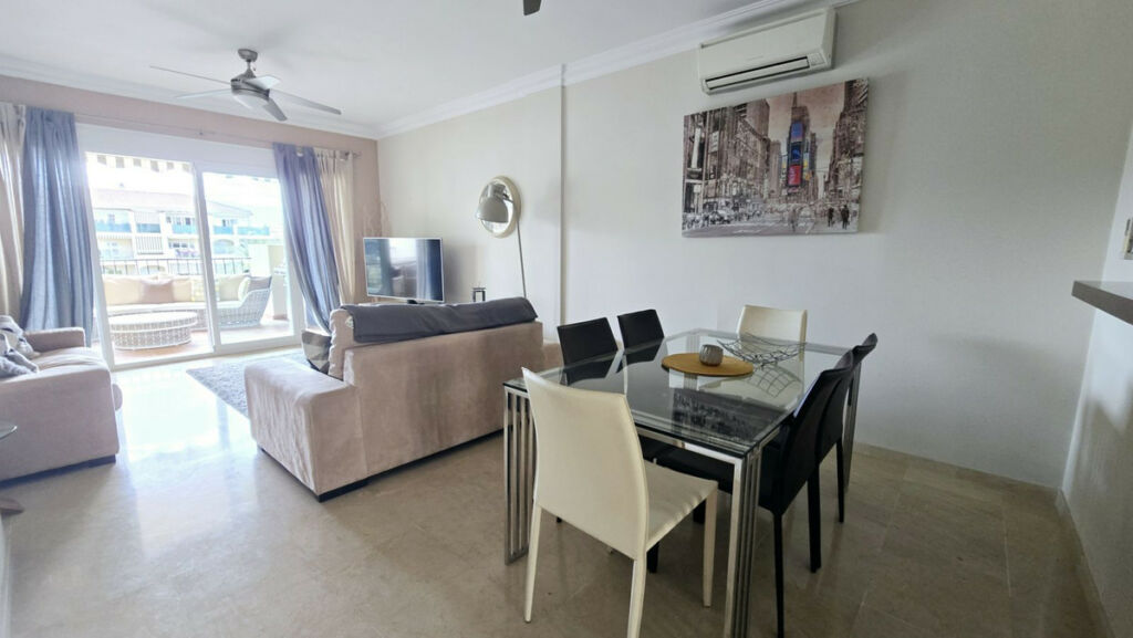 Middle Floor Apartment La Cala Hills Málaga - image 5
