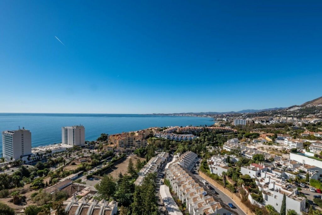Penthouse Benalmadena Málaga - image 3