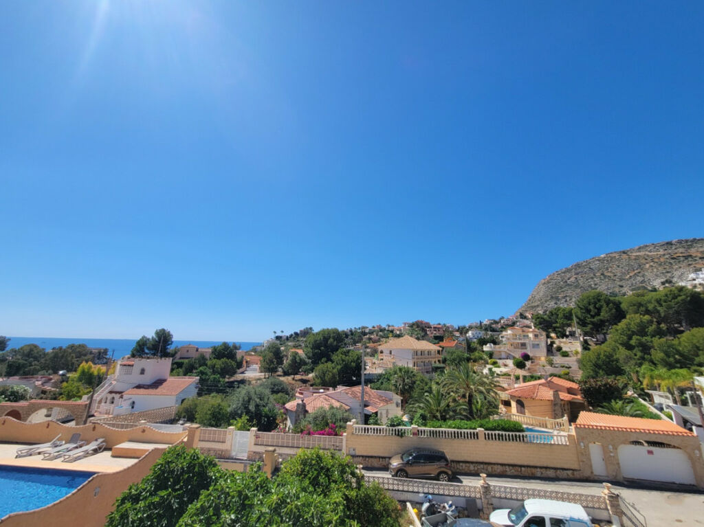Detached Villa Calpe Alicante - image 3