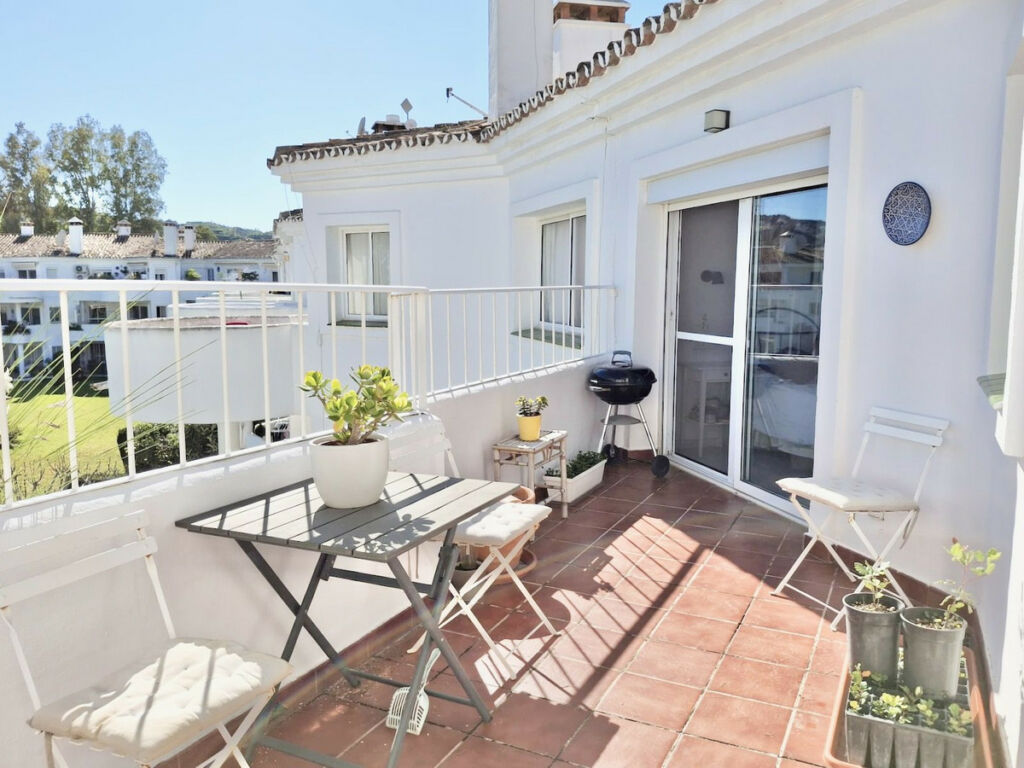 Middle Floor Apartment Mijas Golf Málaga - image 3