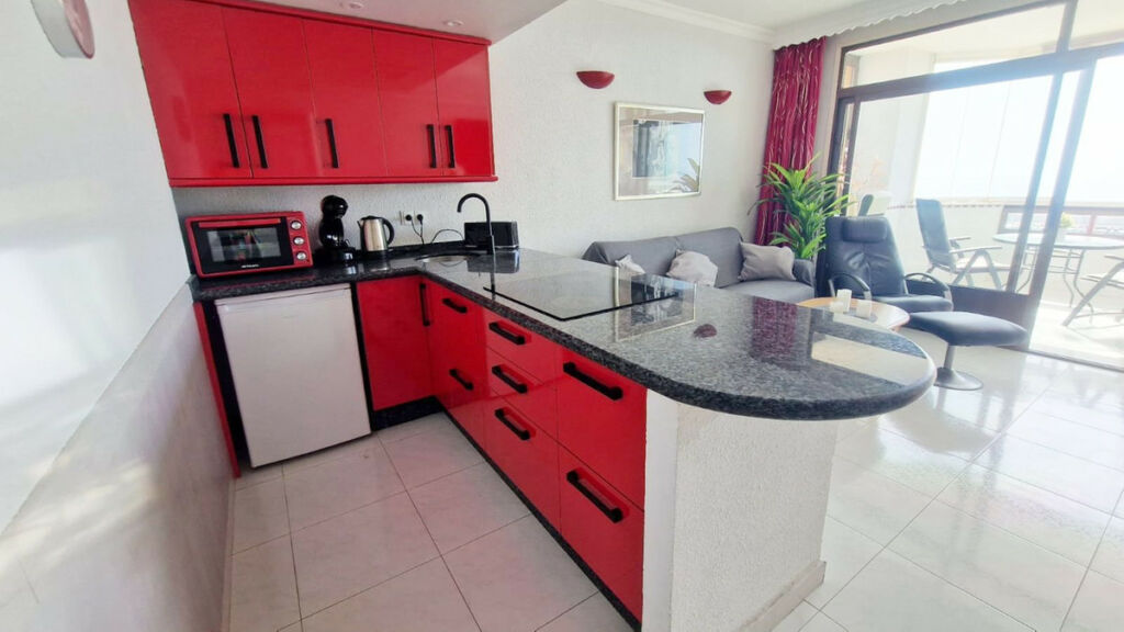 Middle Floor Apartment Fuengirola Málaga - image 3