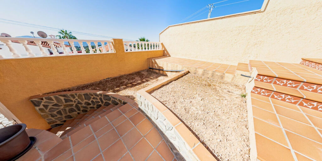 Detached Villa L'Alfás del Pi Alicante - image 4