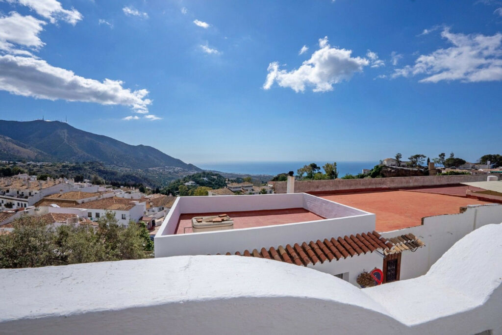 Middle Floor Apartment Mijas Málaga - image 6