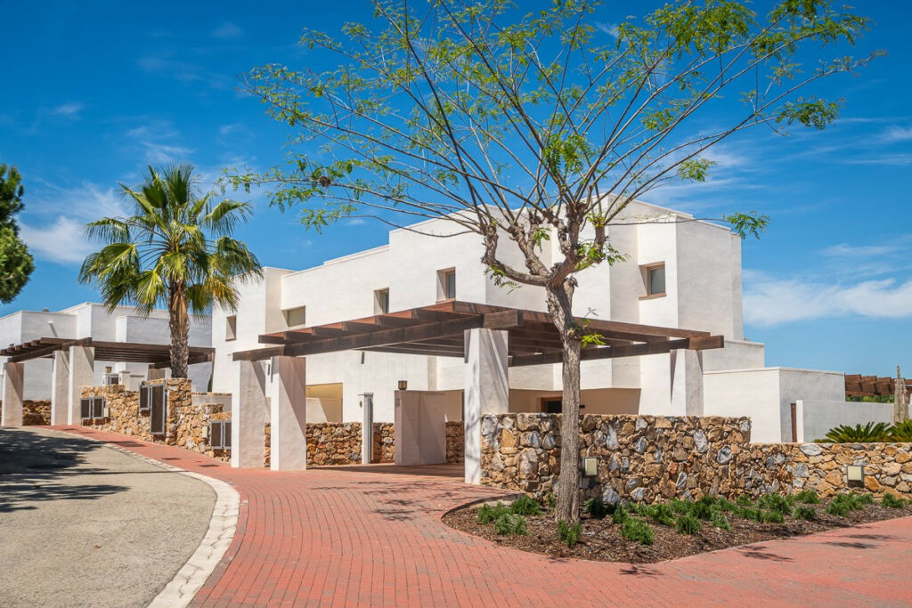 Detached Villa Las Colinas Golf Alicante - image 3