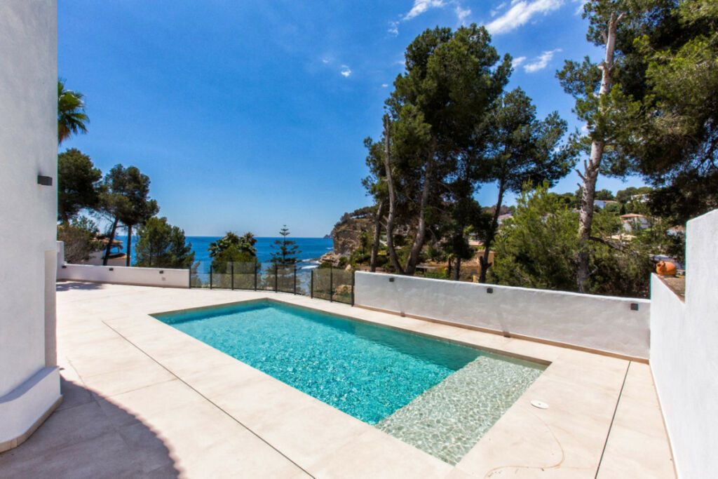 Detached Villa Benissa Alicante - image 4