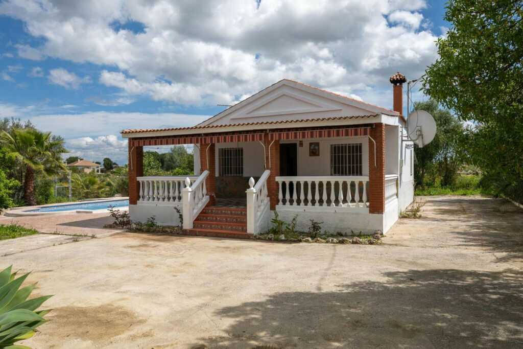 Detached Villa Alhaurín el Grande Málaga - image 3