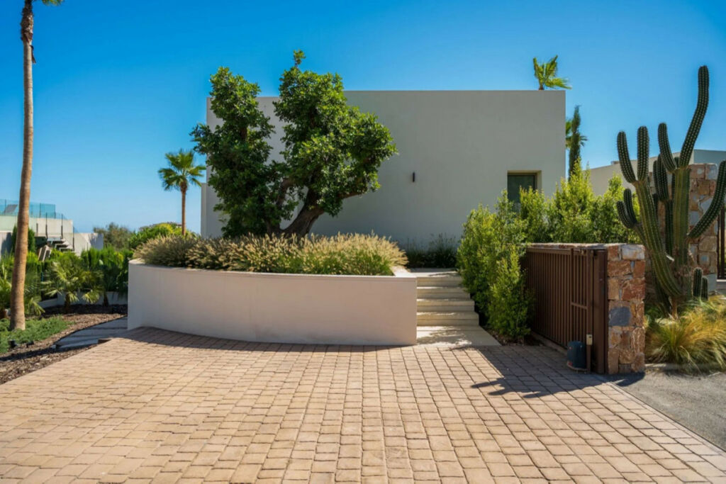 Detached Villa Las Colinas Golf Alicante - image 3