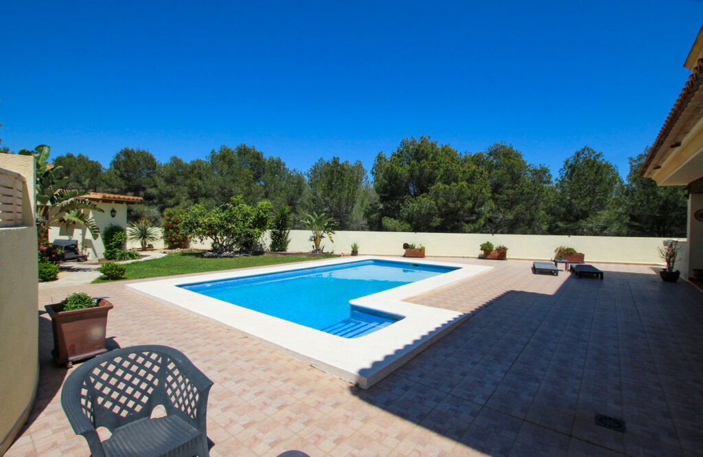Detached Villa Calpe Alicante - image 3