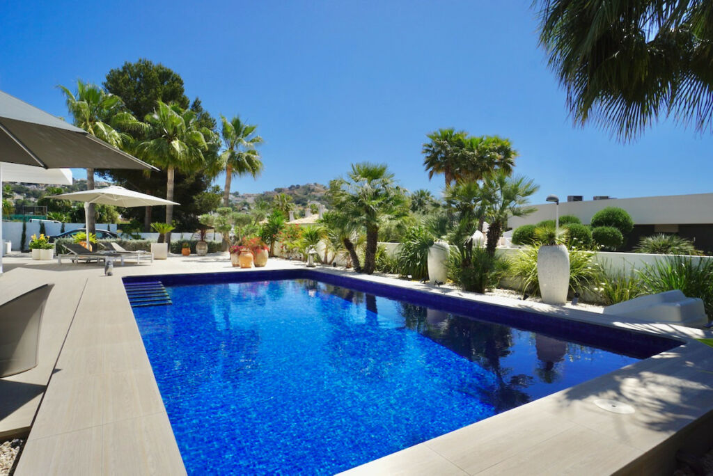 Detached Villa Moraira Alicante - image 4