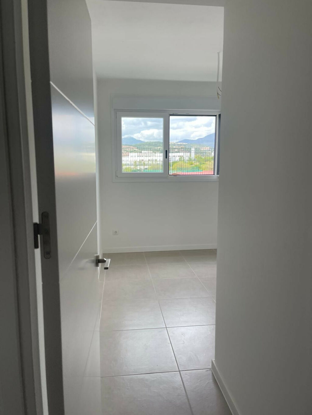 Ground Floor Apartment Estepona Málaga - image 3