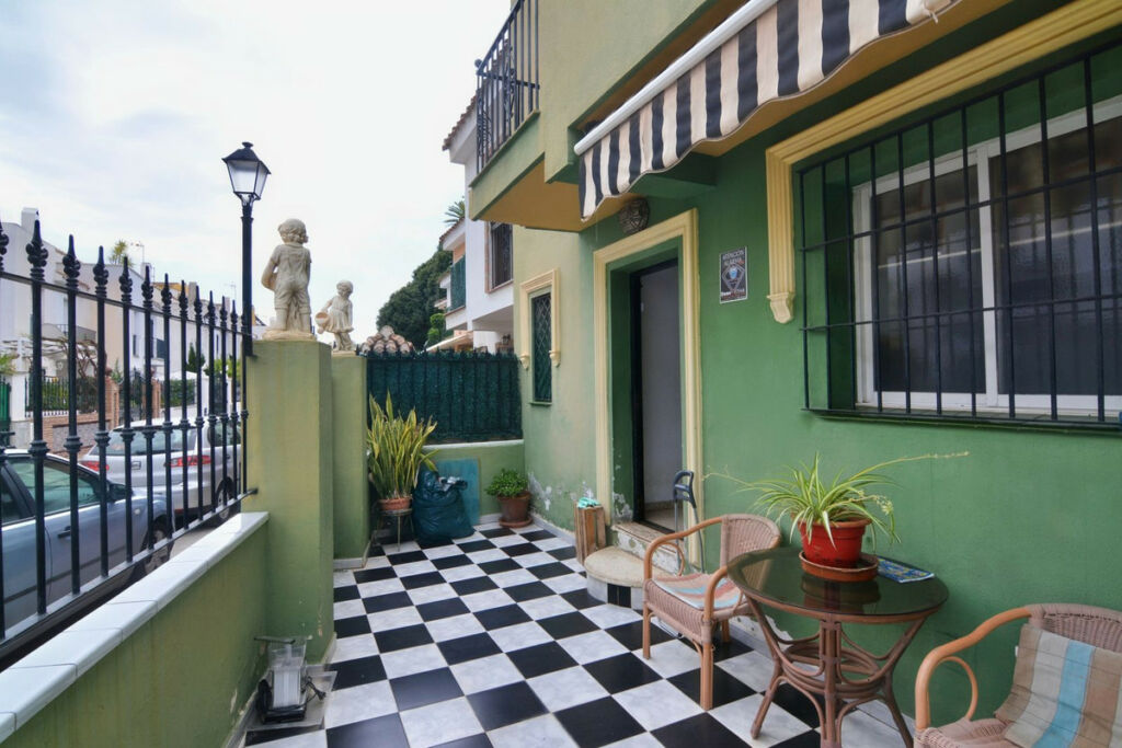 Townhouse Fuengirola Málaga - image 3