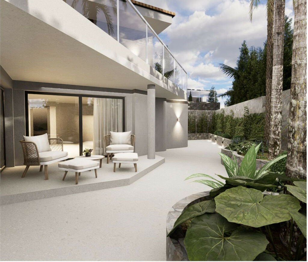 Detached Villa Elviria Málaga - image 3