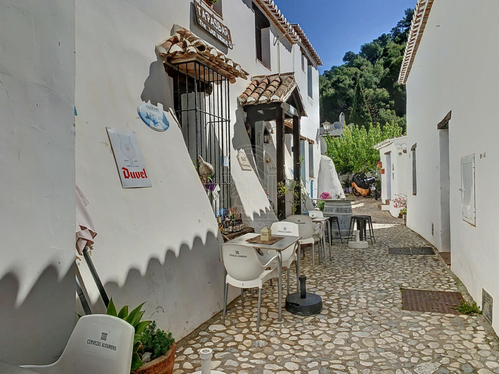 Townhouse Cómpeta Málaga - image 3