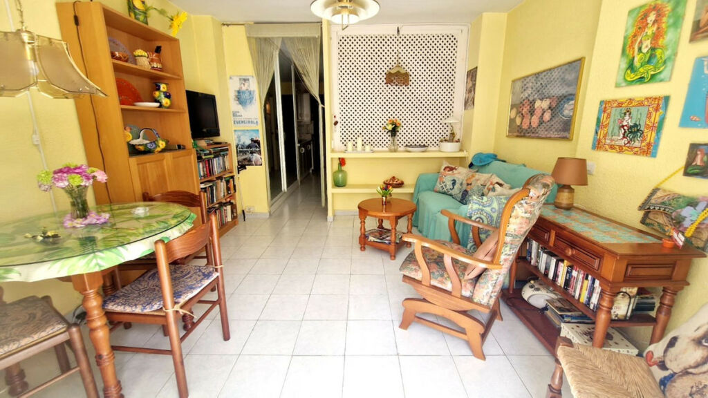 Middle Floor Studio Fuengirola Málaga - image 3