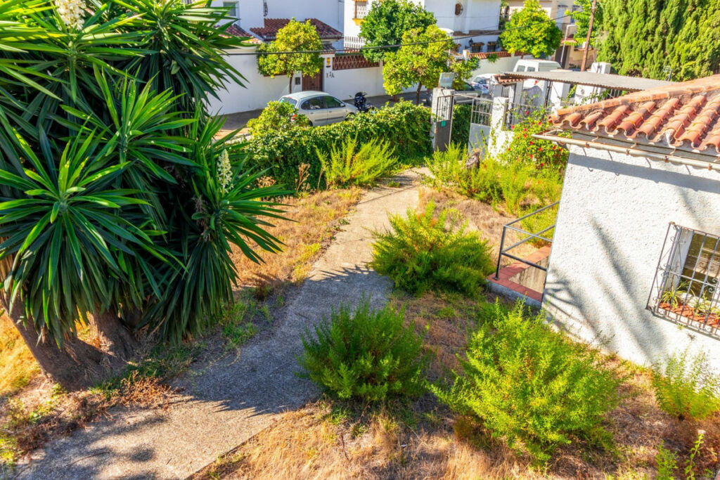 Detached Villa Marbella Málaga - image 3