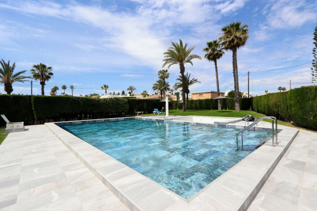 Middle Floor Apartment Playa Flamenca Alicante - image 30
