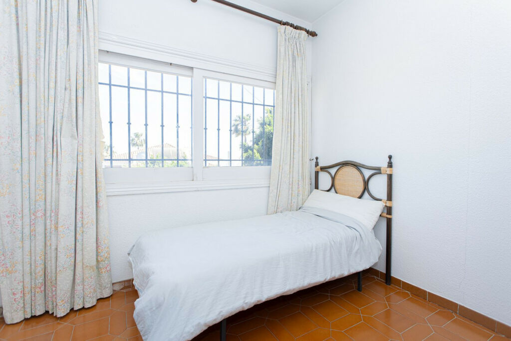 Detached Villa Nueva Andalucía Málaga - image 30