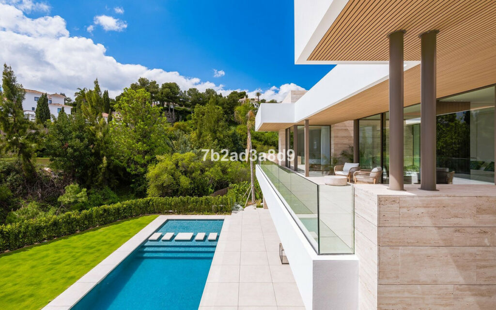 Detached Villa El Paraiso Málaga - image 29