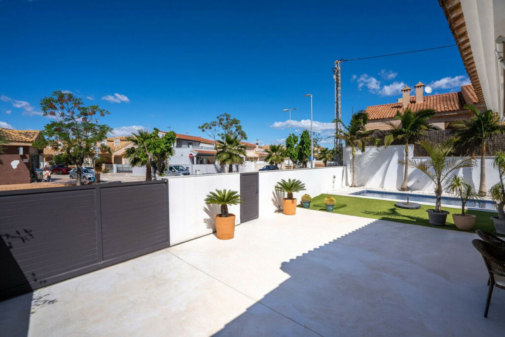 Detached Villa Torre de la Horadada Alicante - image 30